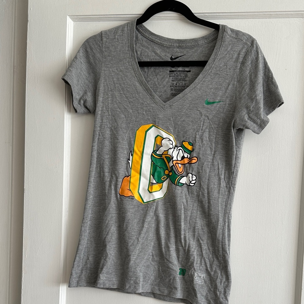 Nike Gray T-Shirt with Duck Graphic
